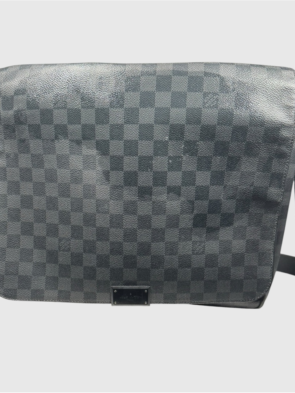 Louis Vuitton District MM Damier Graphite Messenger Bag
